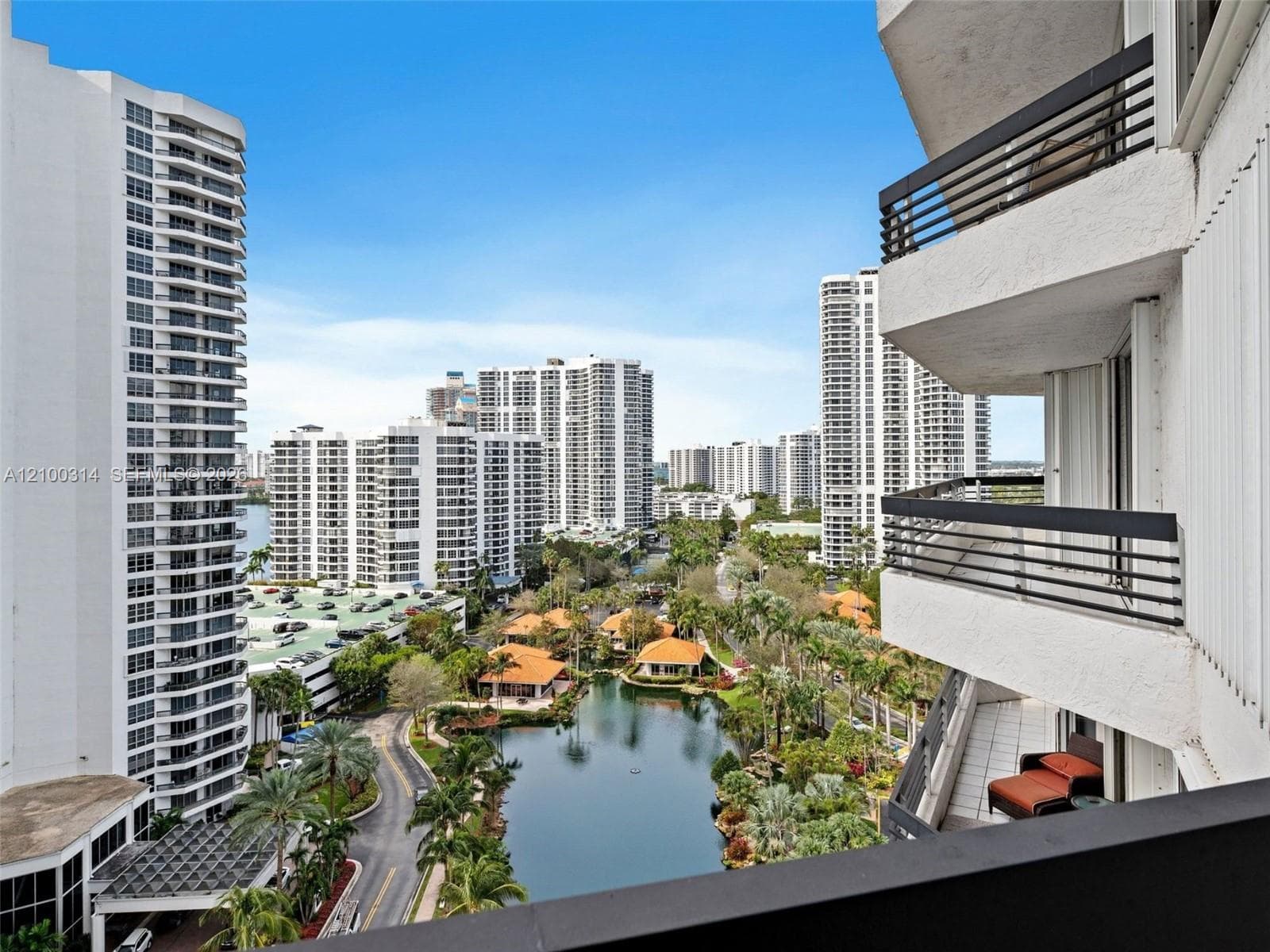 Mystic Pointe Tower 100 · #1704 in Aventura - Photo 7