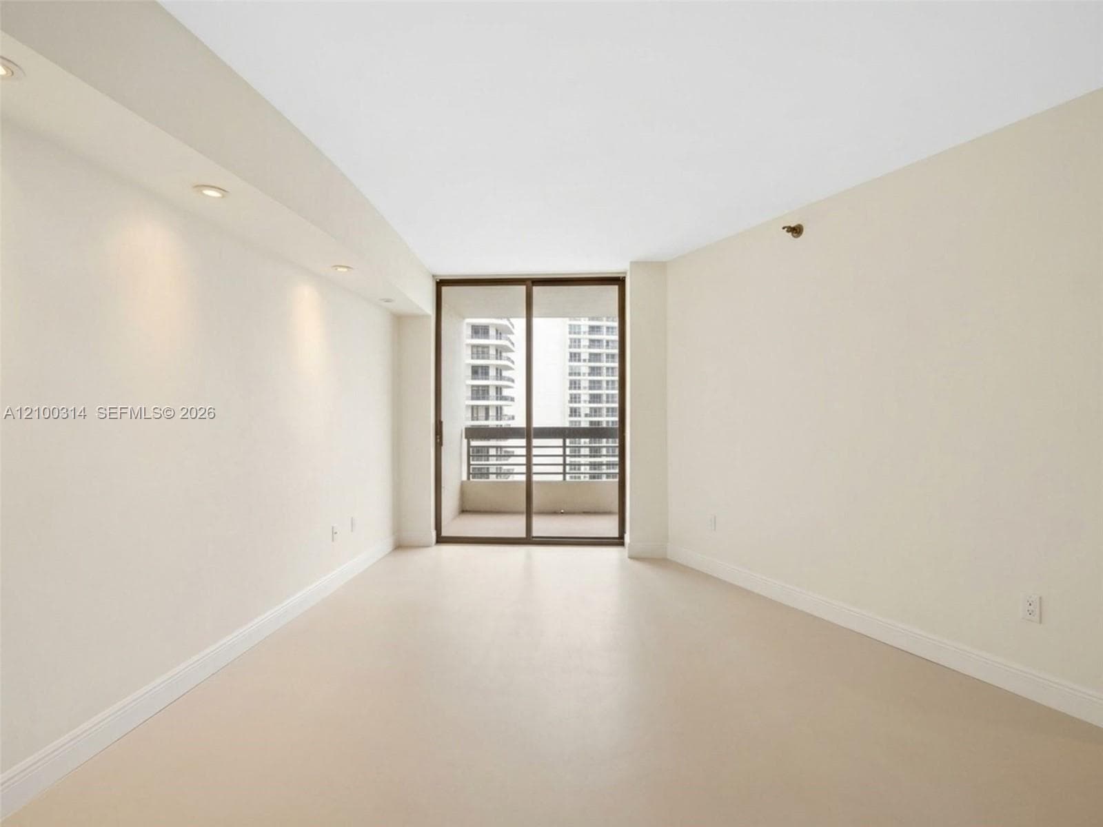 Mystic Pointe Tower 100 · #1704 in Aventura - Photo 4