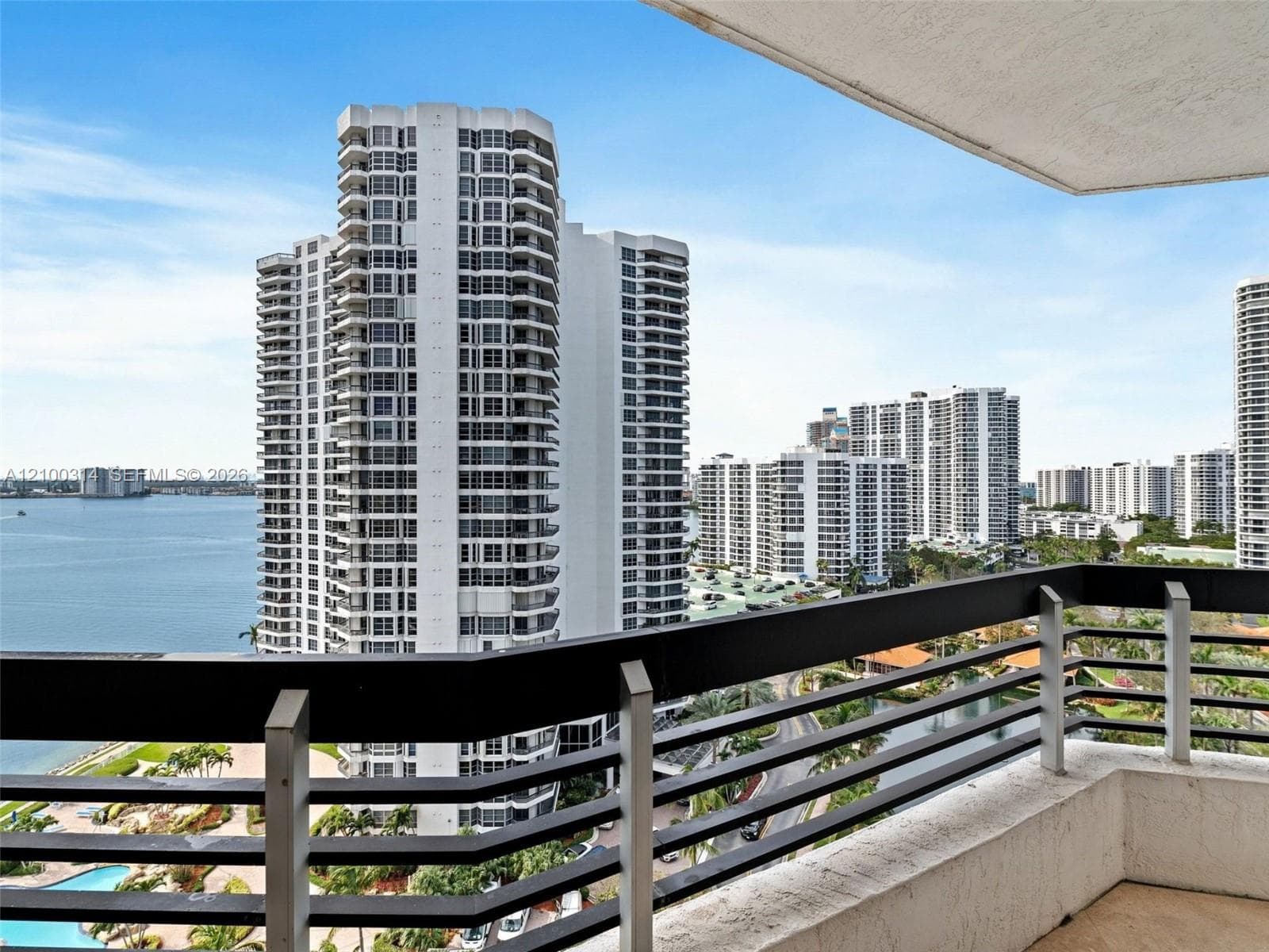 Mystic Pointe Tower 100 · #1704 in Aventura - Photo 8