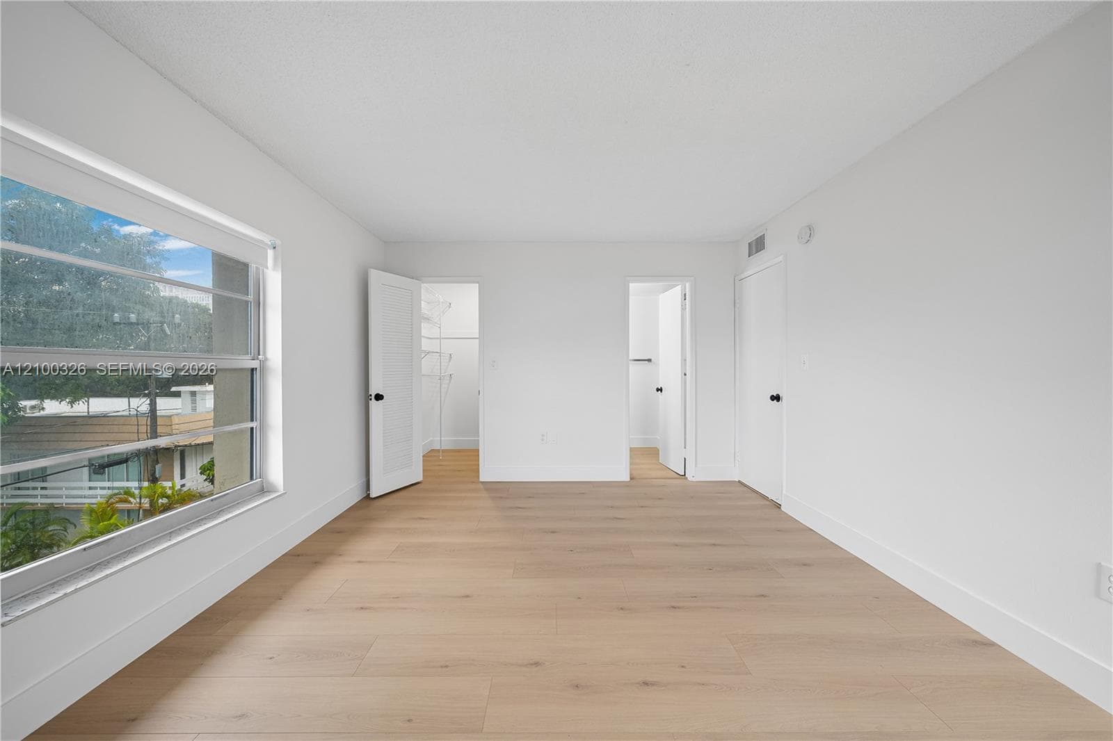 IONIAN PLAZA CONDO · #402 in Coral Gables - Photo 7