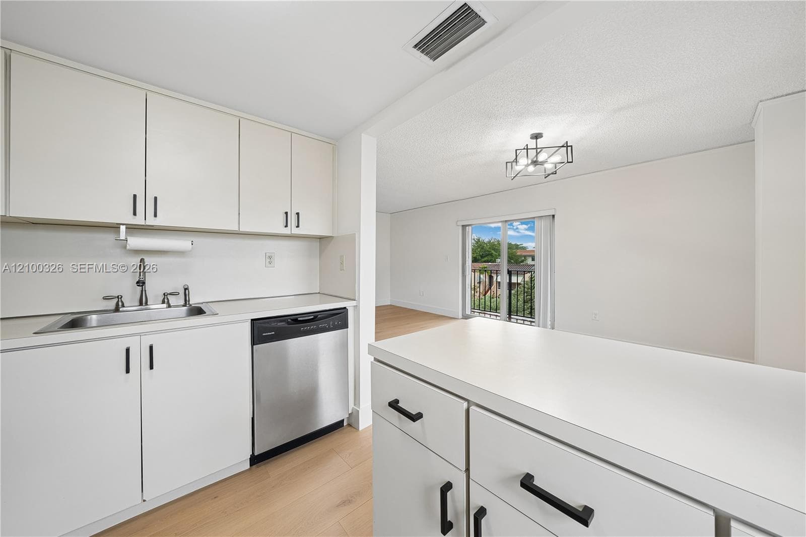 IONIAN PLAZA CONDO · #402 in Coral Gables - Photo 20