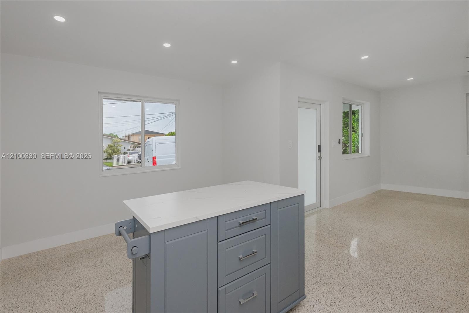 1023 SW 11th St #1023 photo 5