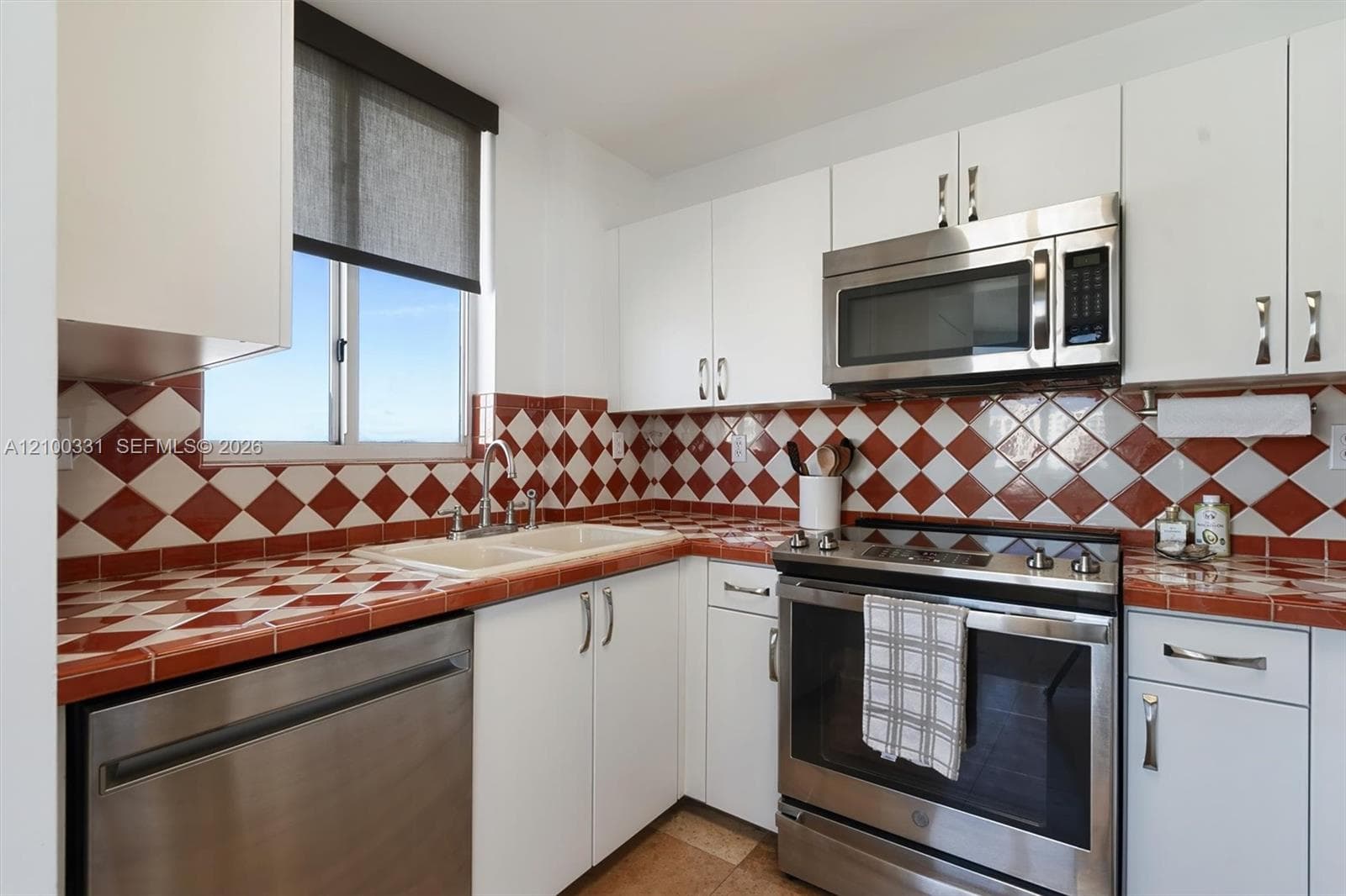 BAYVIEW PLAZA CONDO · #901 in Miami Beach - Photo 11