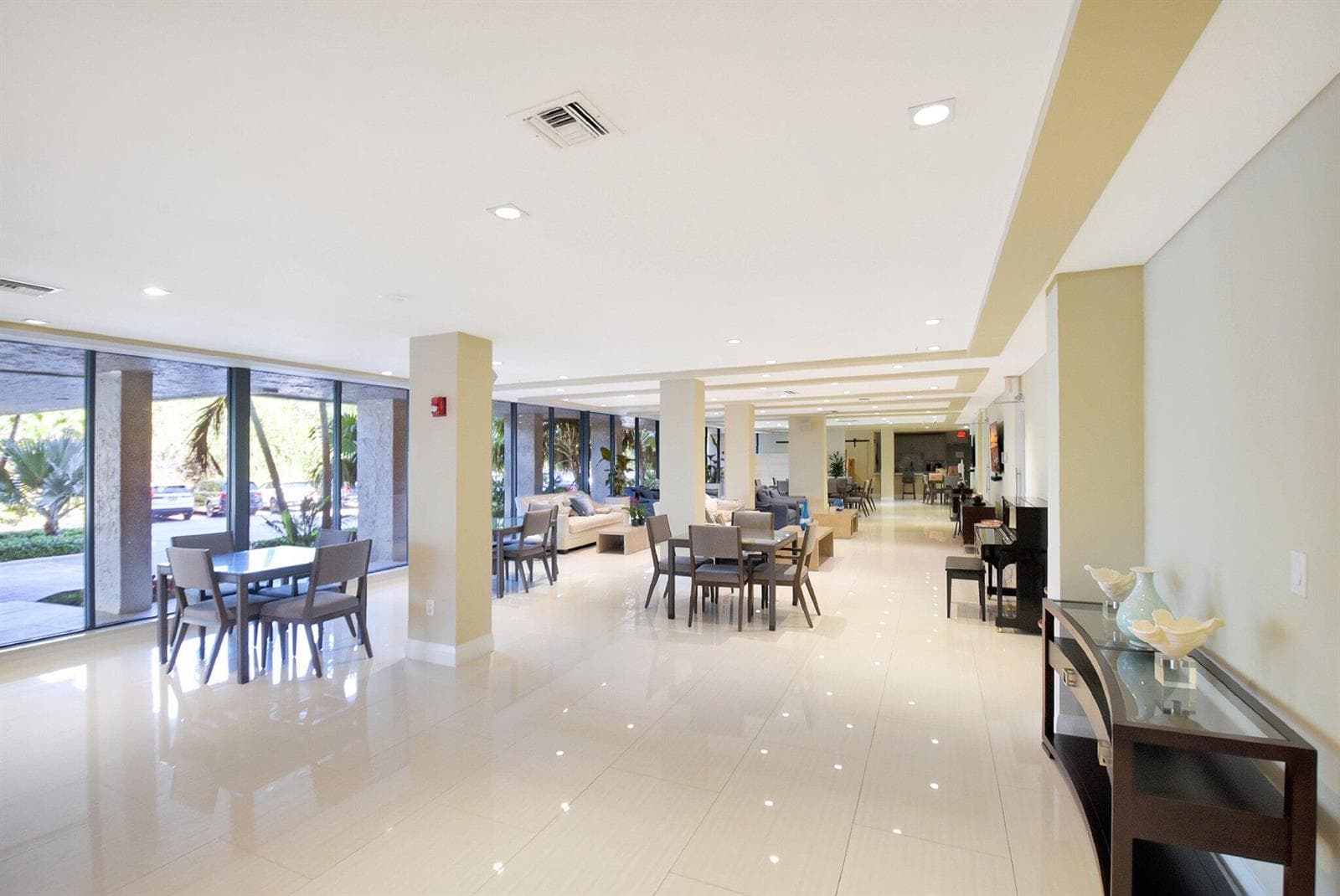 Elegant Resident Lounge