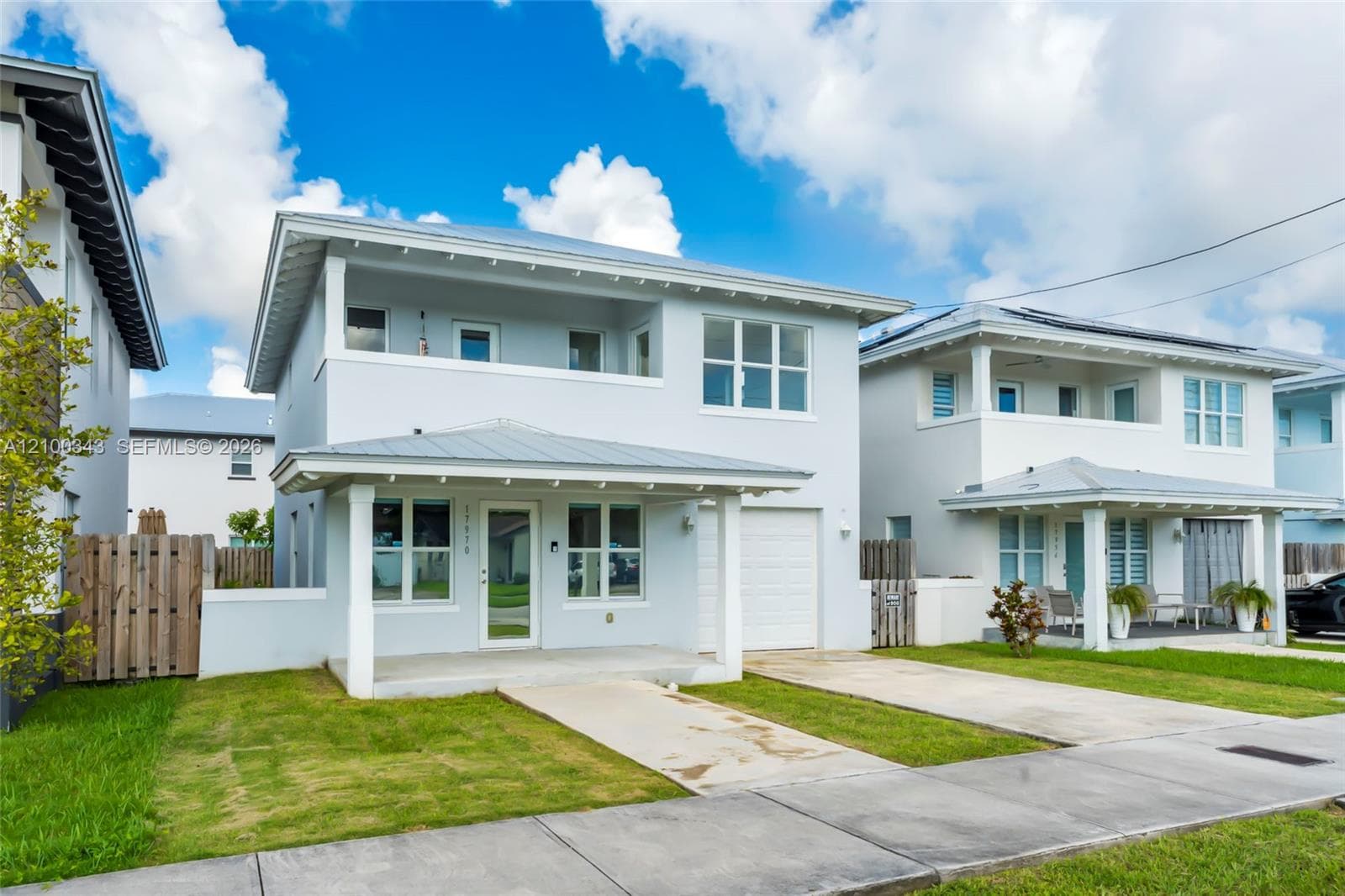 17970 SW 105th Ave photo 2