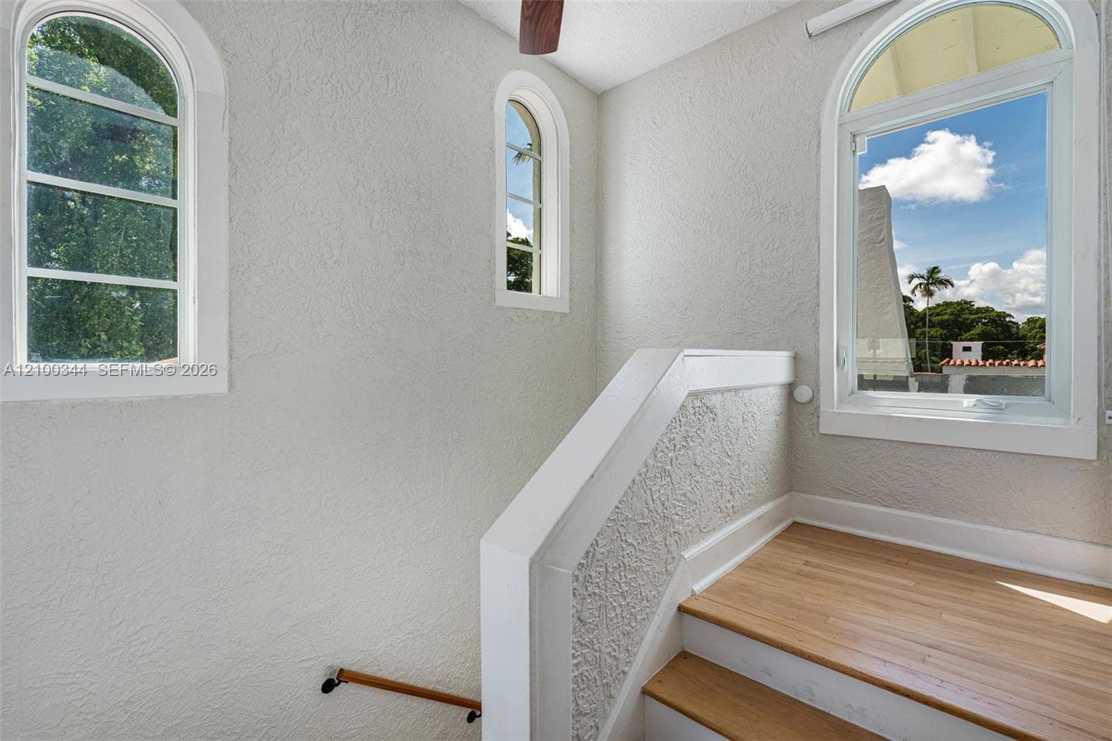 1209 La Mancha Ave photo 27