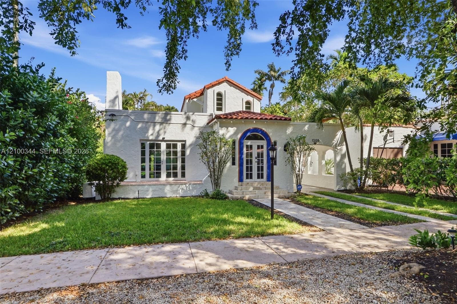 1209 La Mancha Ave photo 46