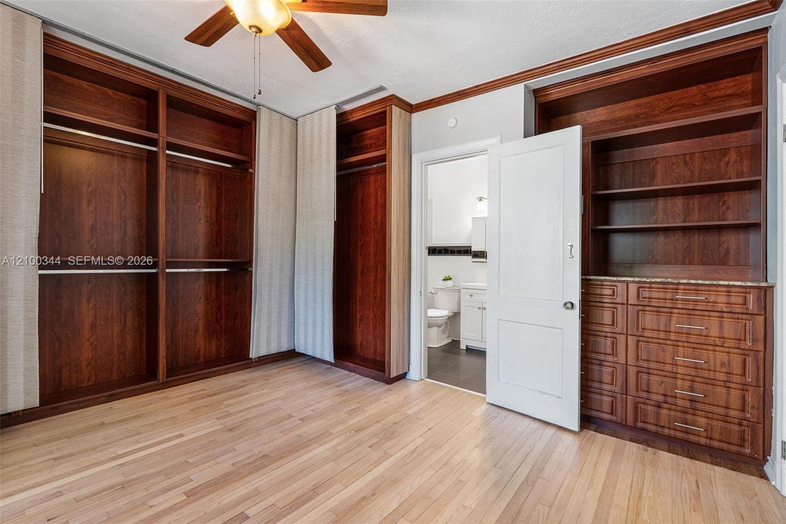 1209 La Mancha Ave photo 17