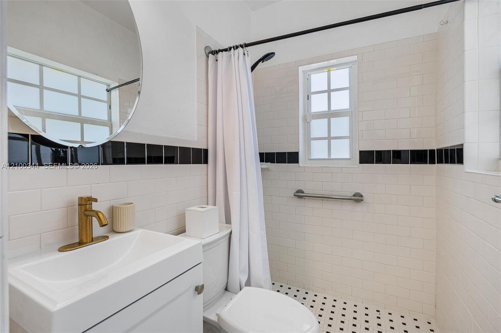 1209 La Mancha Ave photo 26