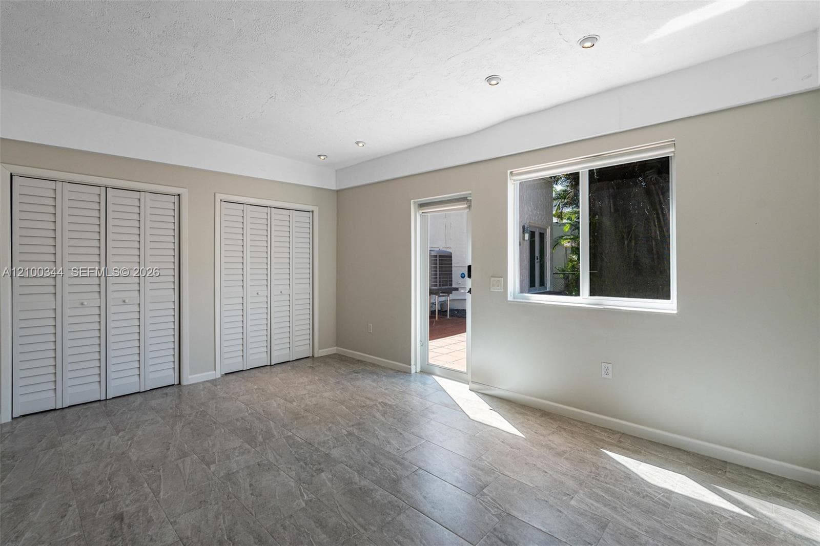 1209 La Mancha Ave photo 35
