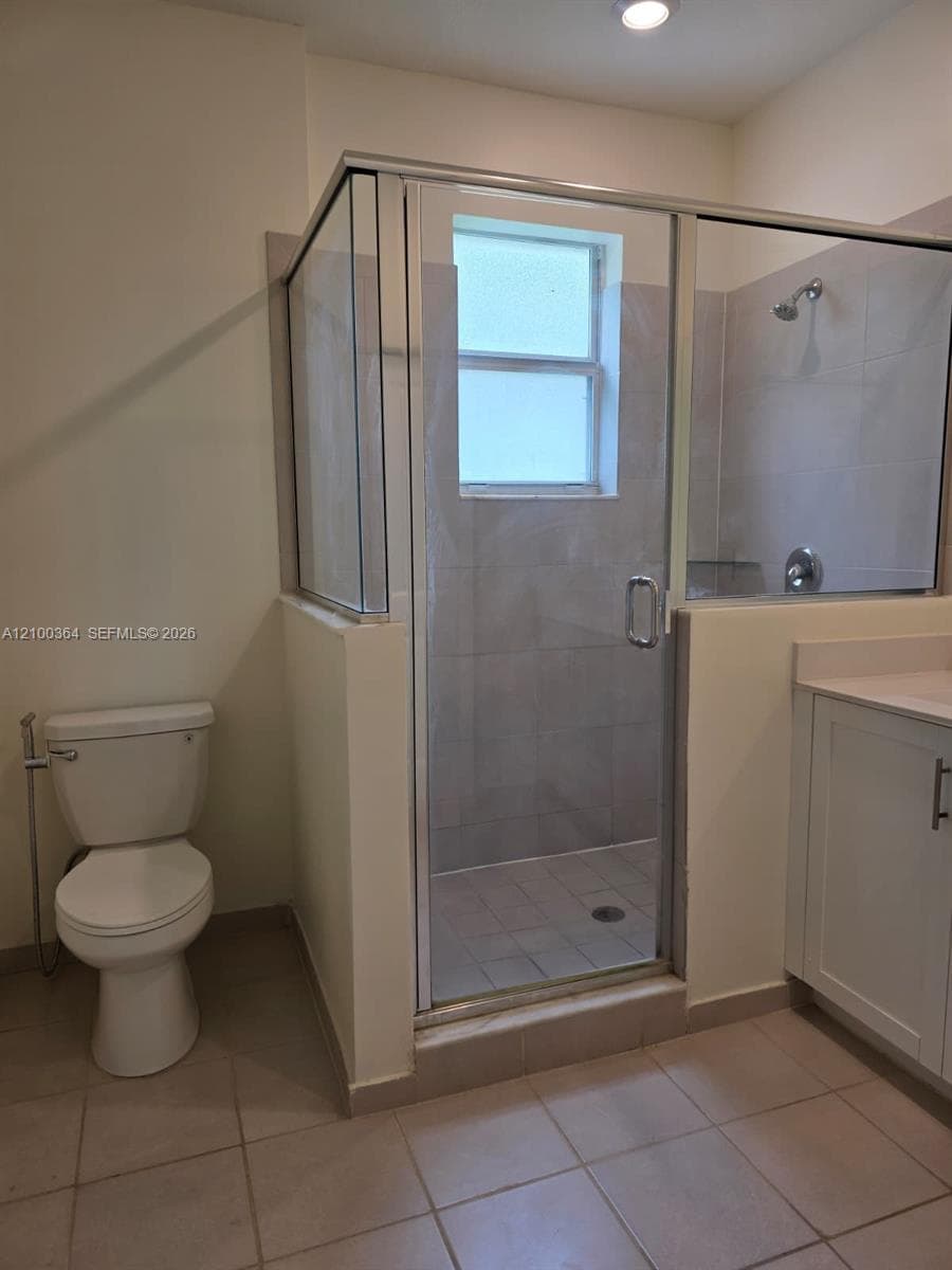 1337 SE 27th Ter photo 18