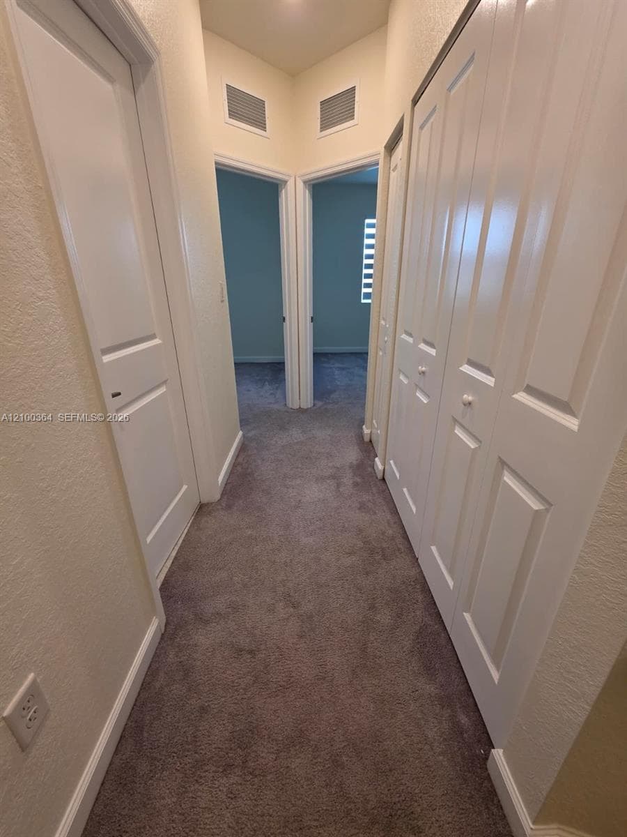 1337 SE 27th Ter photo 8
