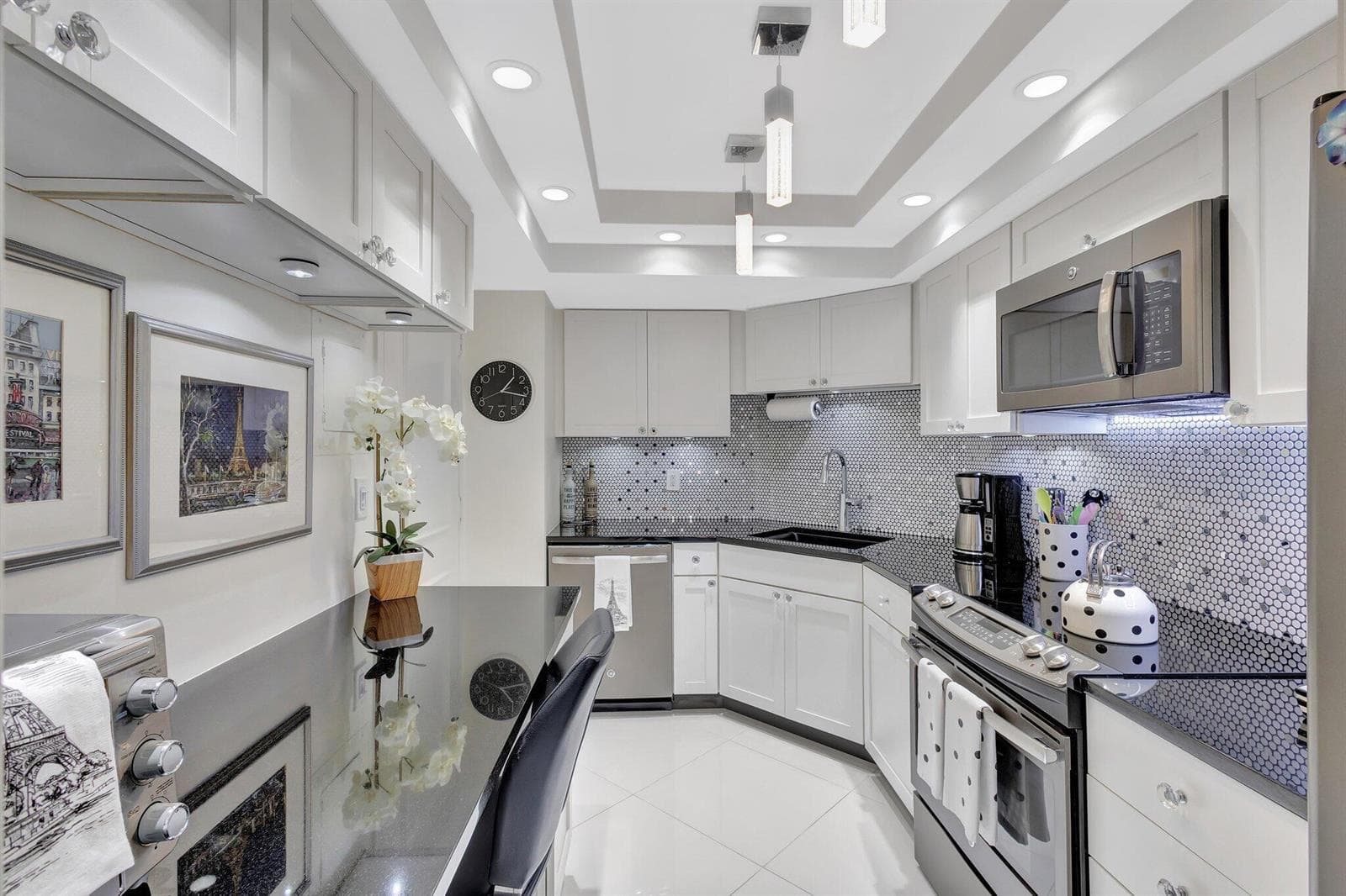 STAINLESS STEEL APPLIANCES