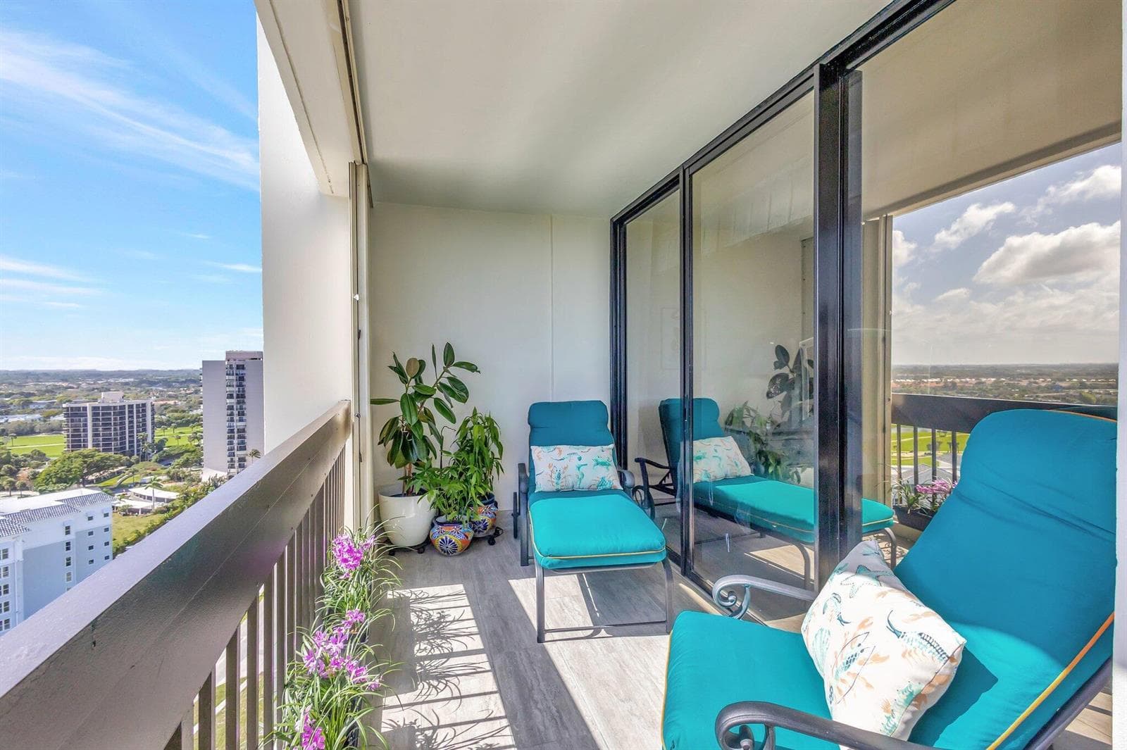 BALCONY