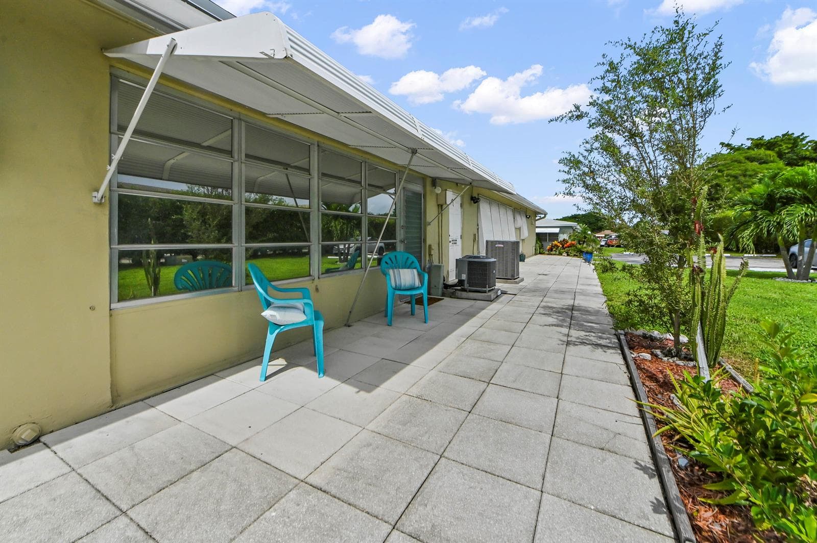 26 patio 02