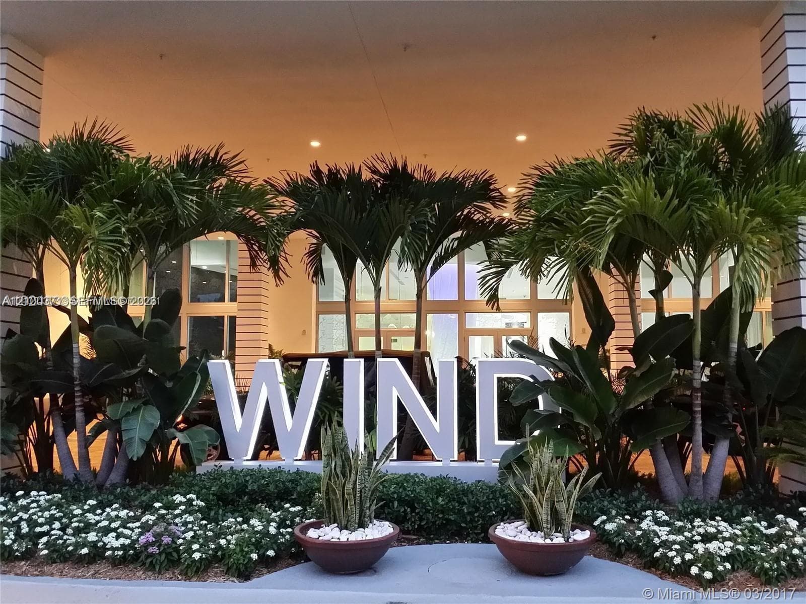Wind at Riverfront · #3705 in Miami - Photo 3