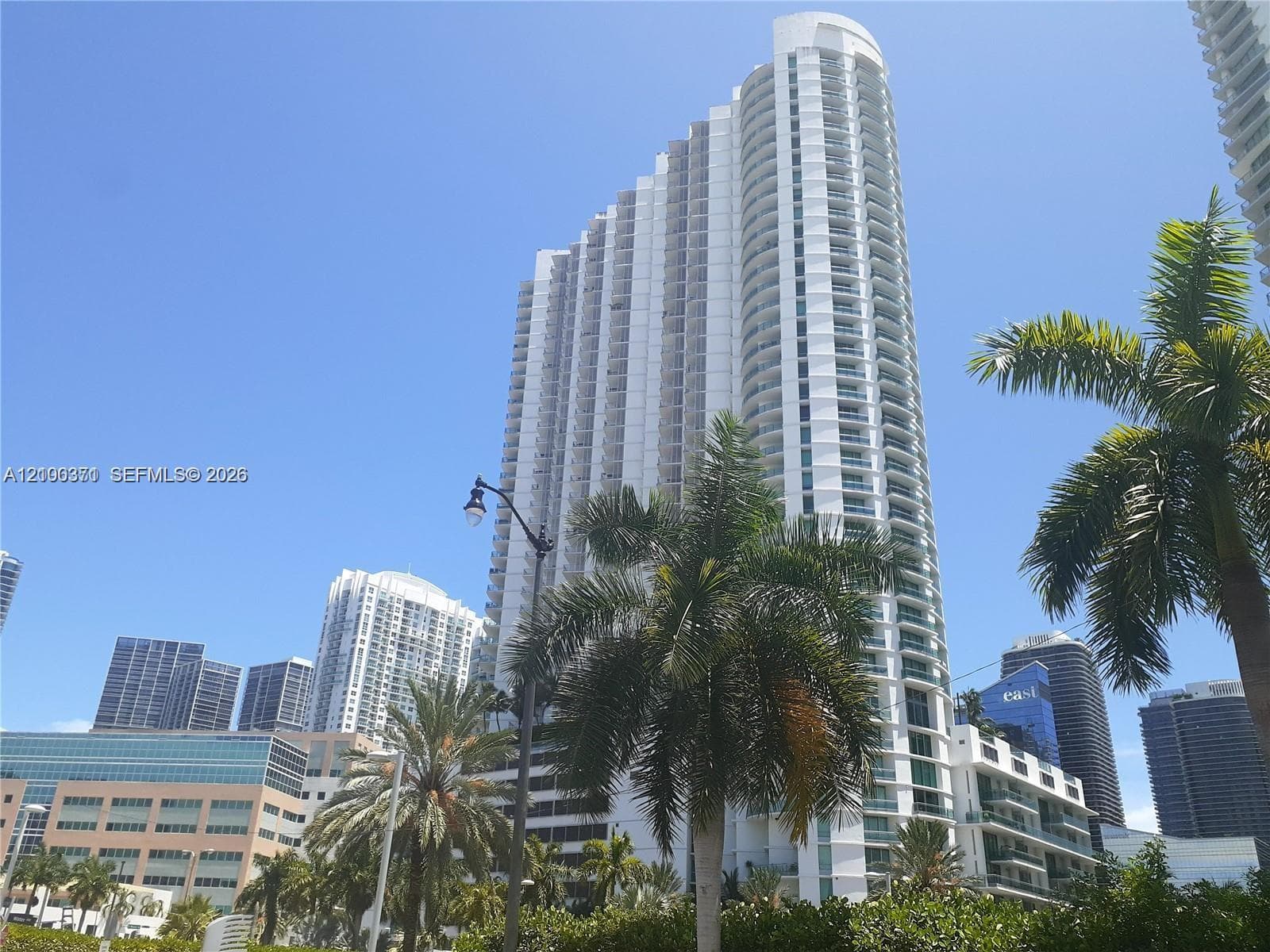 Wind at Riverfront · #3705 in Miami - Photo 4