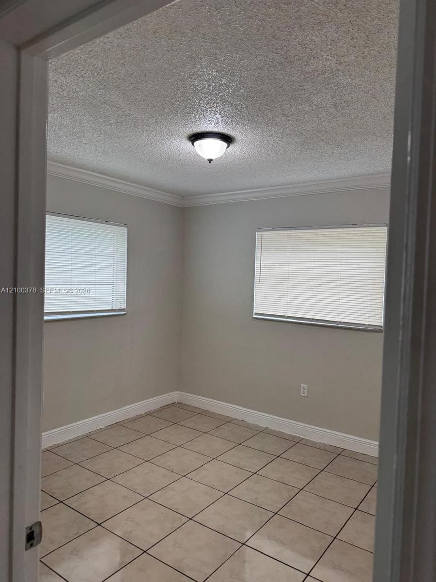 DIANE CONDO · #1 in North Miami Beach - Photo 2