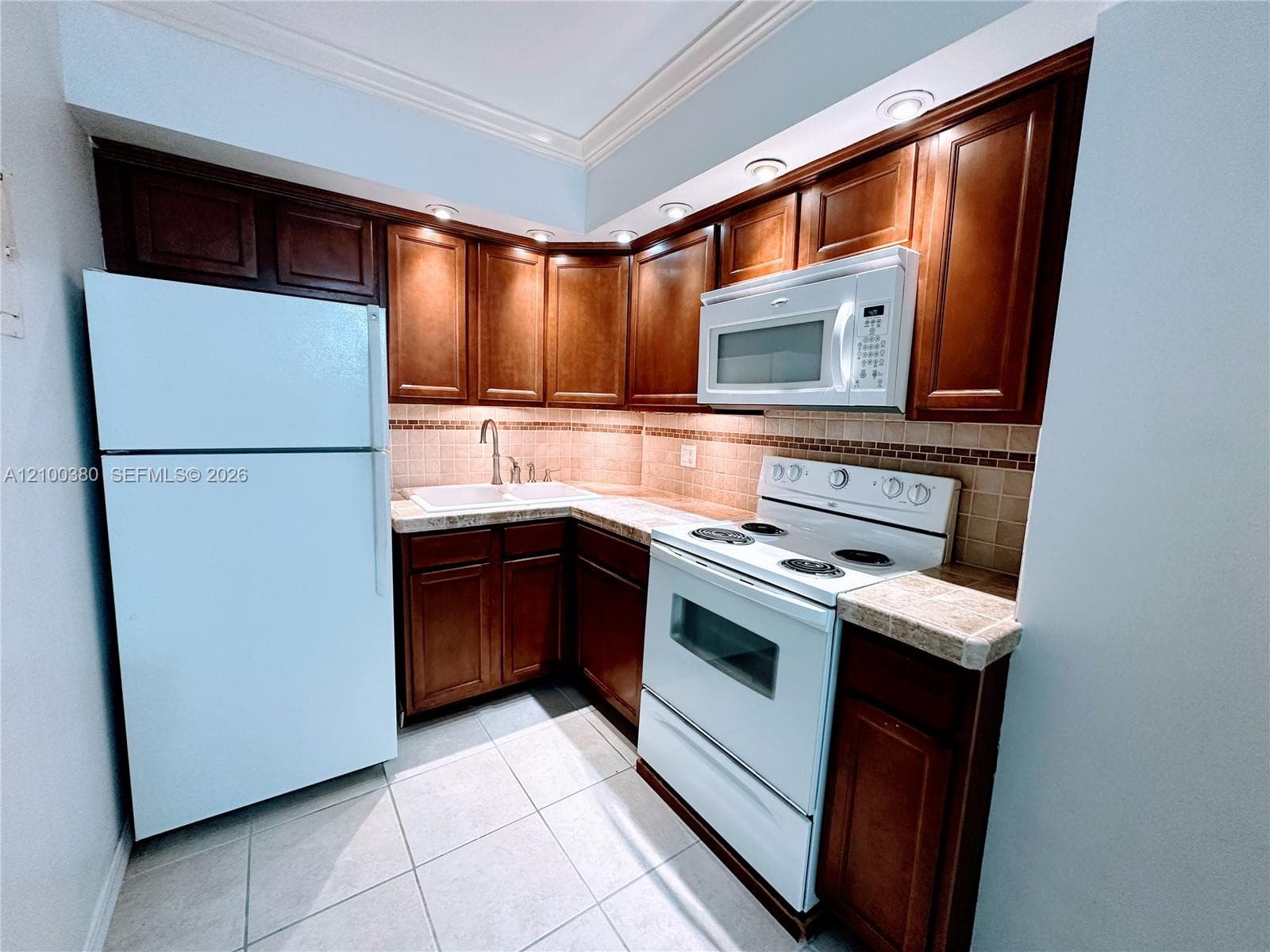 VILLAGE AT HARBOR BEACH · #B307 in Fort Lauderdale - Photo 10