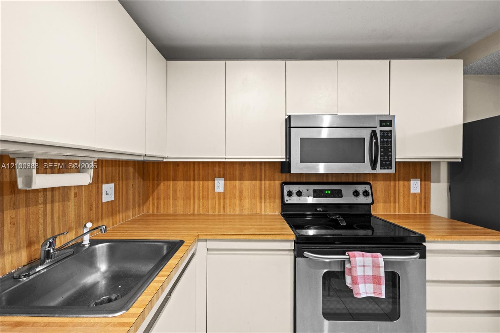 OLYMPUS CONDO · #517 in Hallandale Beach - Photo 12