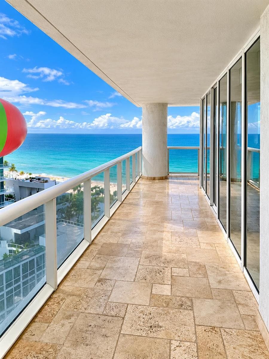 balcony 1