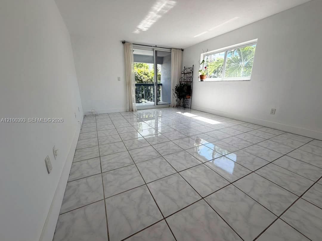 Lincoln Plaza Condo · #301 in Miami Beach - Photo 7
