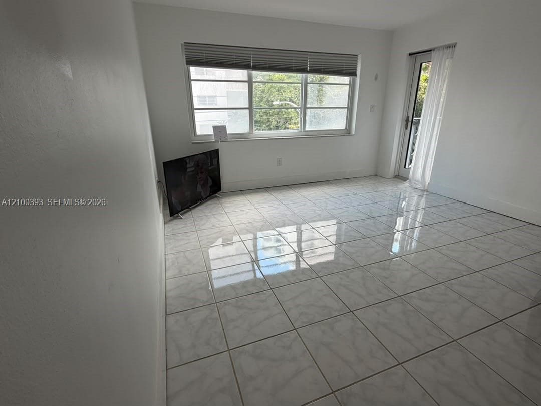 Lincoln Plaza Condo · #301 in Miami Beach - Photo 10