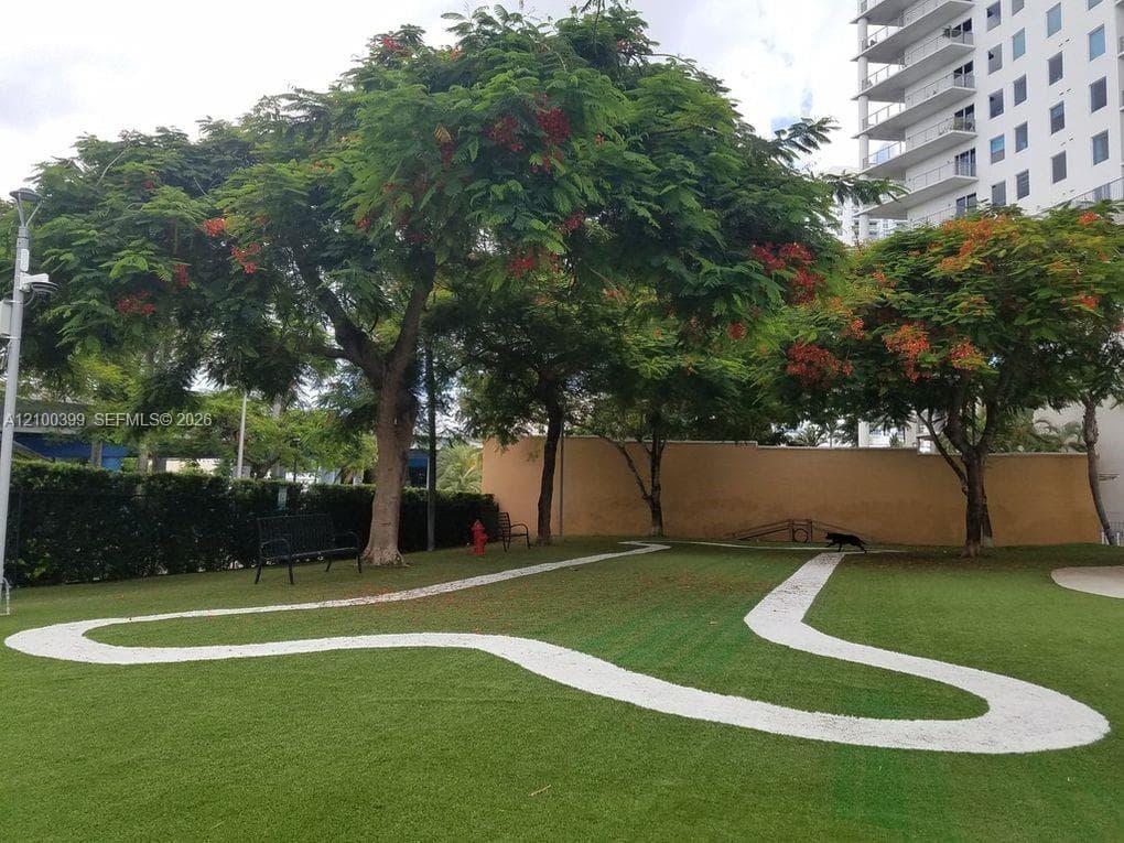 NEO CONDO · #1513 in Miami - Photo 15