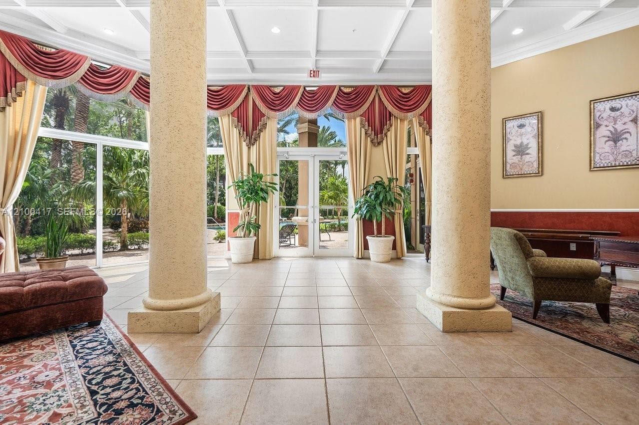 Porto Bellagio · #2319 in Sunny Isles Beach - Photo 2