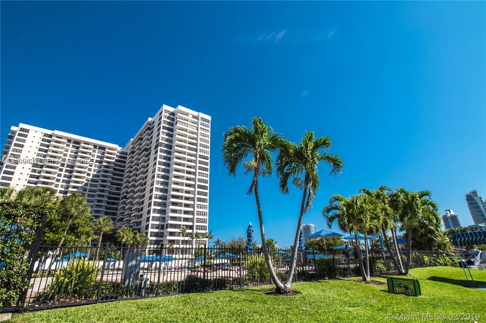 OLYMPUS CONDO · #301 in Hallandale Beach - Photo 33