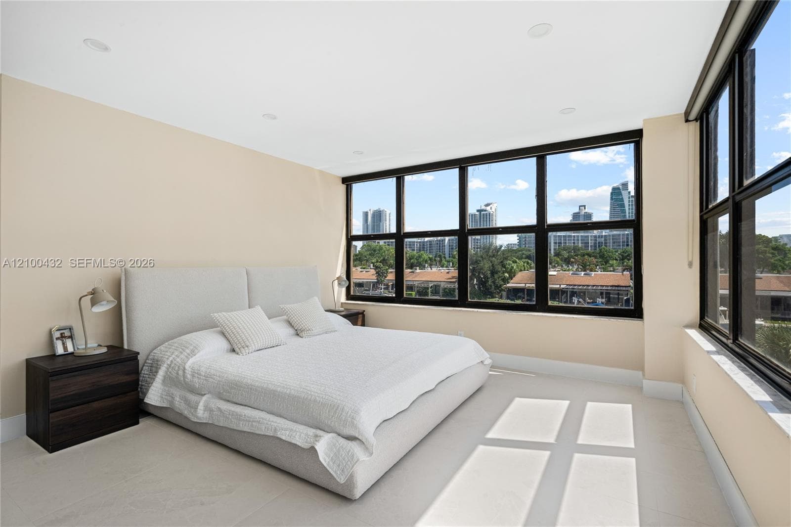 OLYMPUS CONDO · #301 in Hallandale Beach - Photo 14