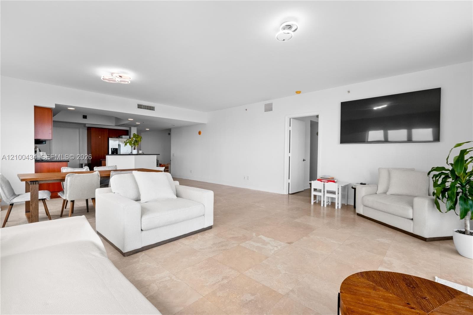 ONE FIFTY ONE AT BISCAYNE · #709 in North Miami - Photo 6