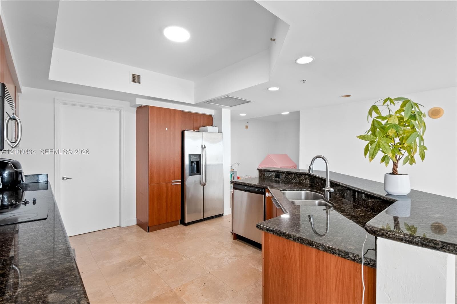 ONE FIFTY ONE AT BISCAYNE · #709 in North Miami - Photo 10