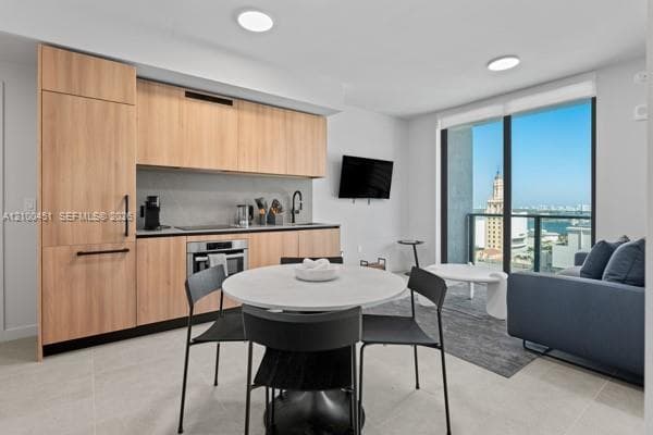 501 FIRST Residences · #1813 in Miami - Photo 4