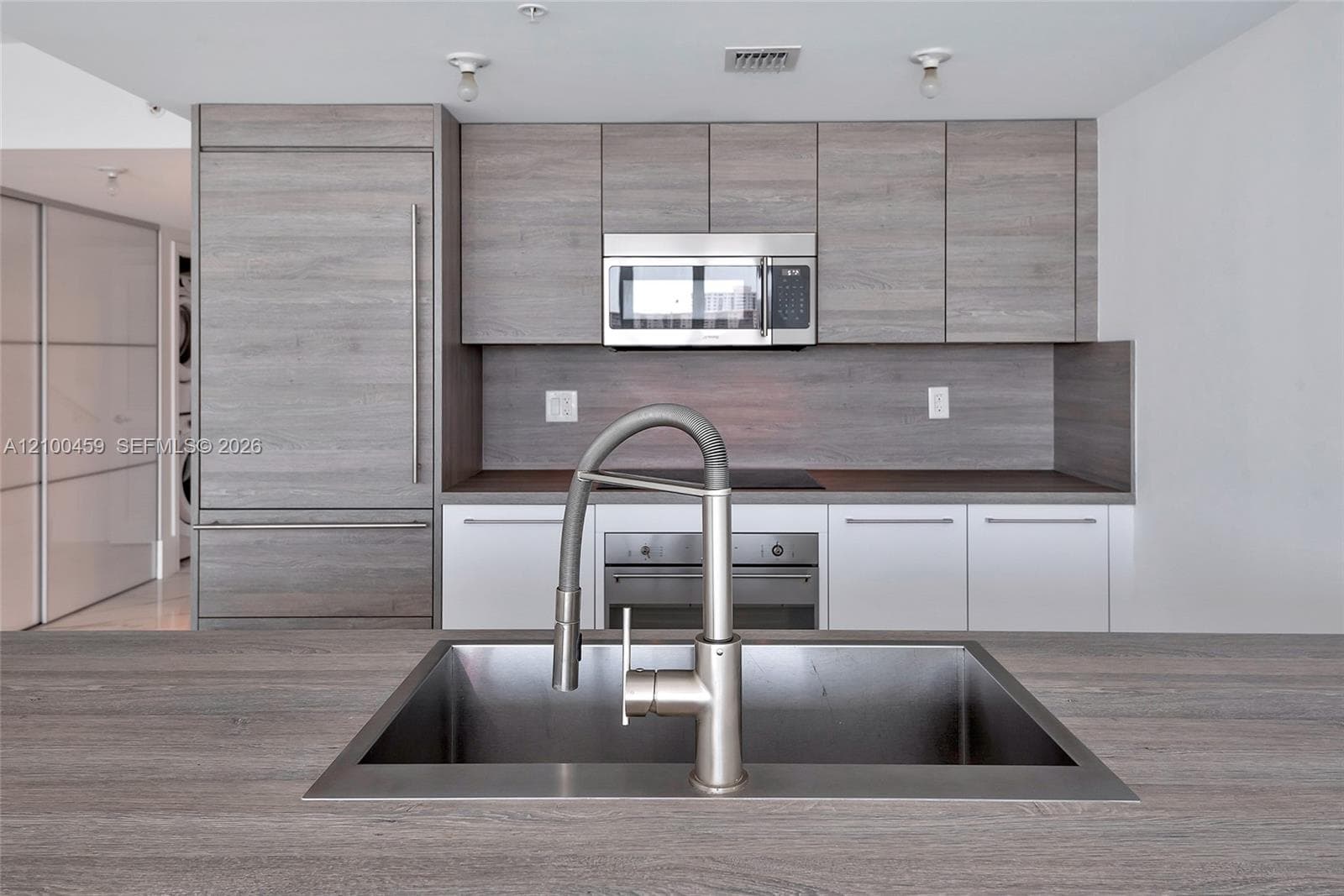 400 Sunny Isles · #917 in Sunny Isles Beach - Photo 17