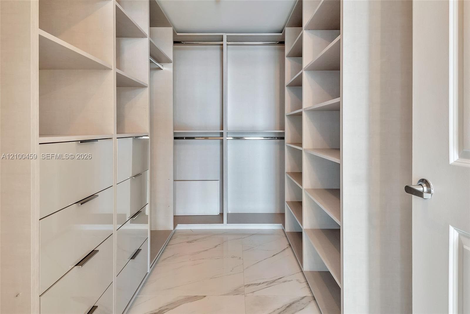 400 Sunny Isles · #917 in Sunny Isles Beach - Photo 53