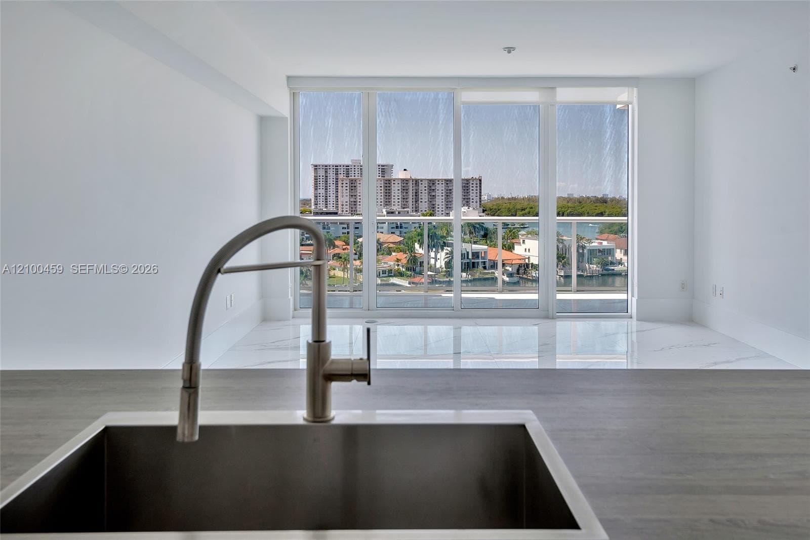 400 Sunny Isles · #917 in Sunny Isles Beach - Photo 22