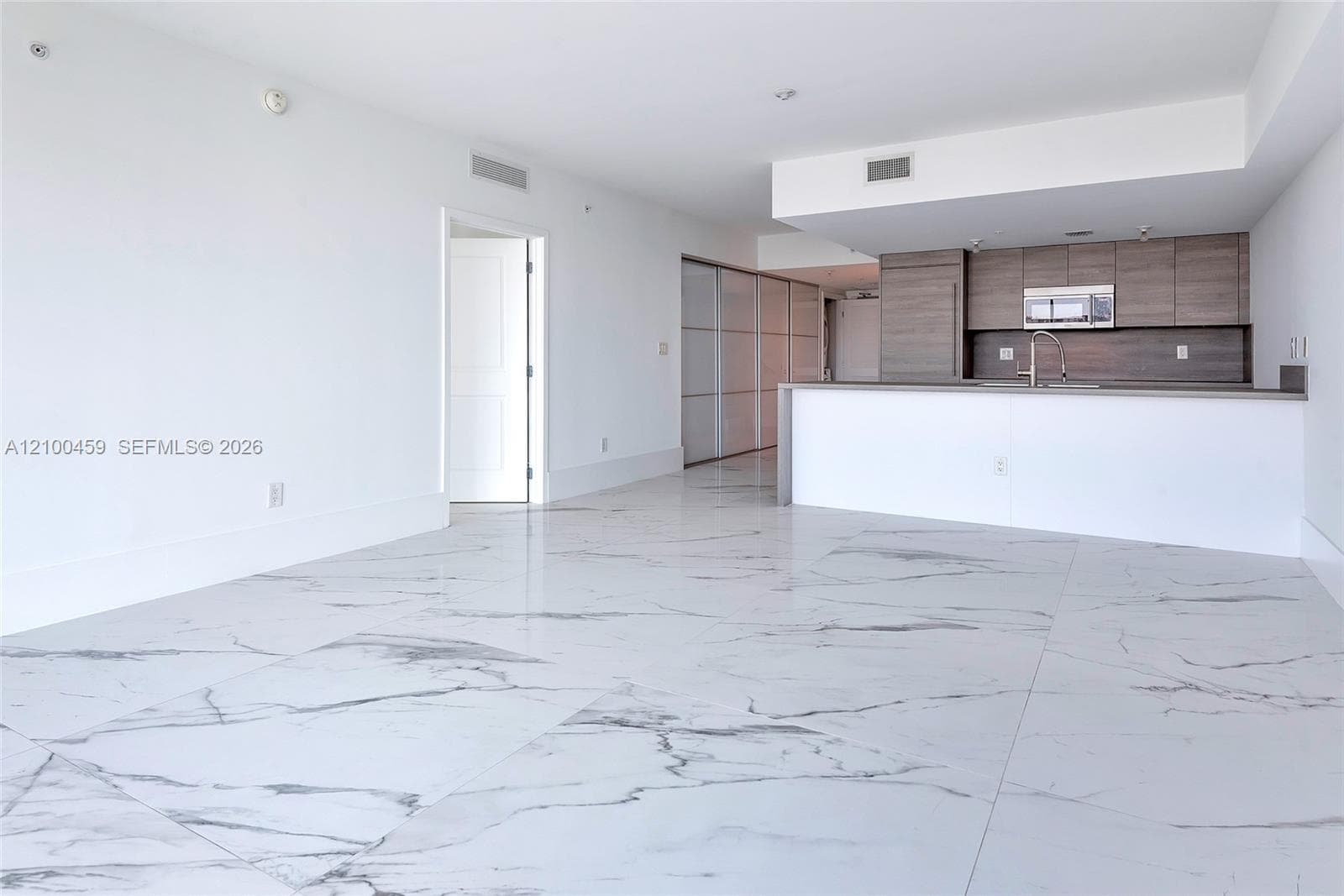 400 Sunny Isles · #917 in Sunny Isles Beach - Photo 36