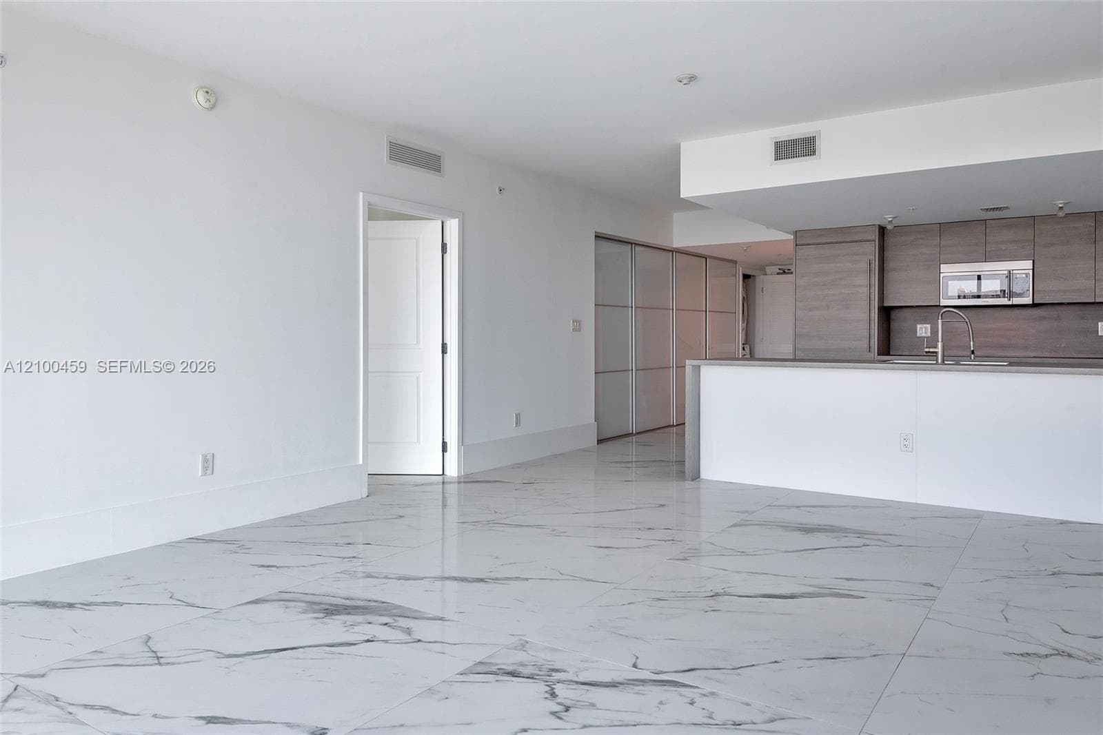 400 Sunny Isles · #917 in Sunny Isles Beach - Photo 38