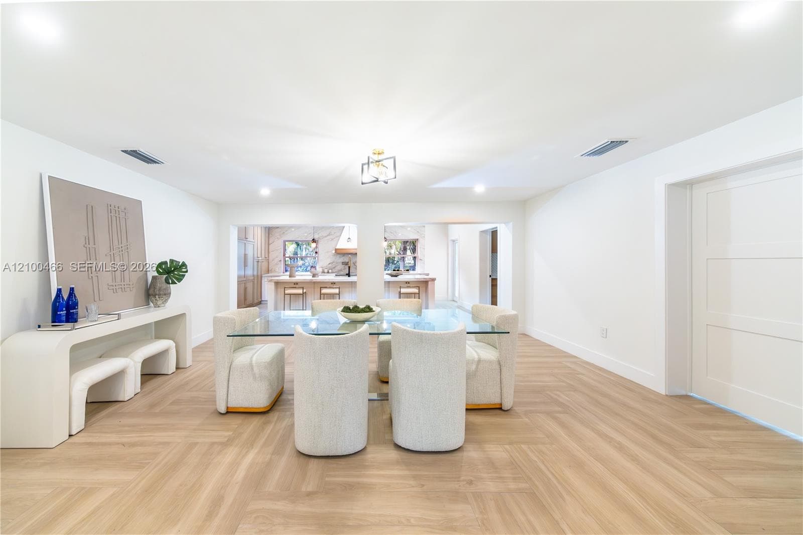 420 NE 55th Ter photo 6
