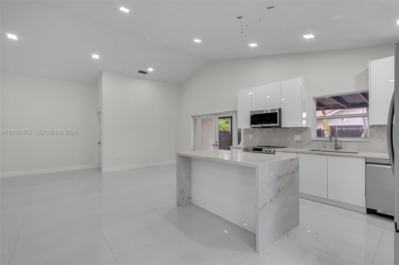 Kitchen/Dining