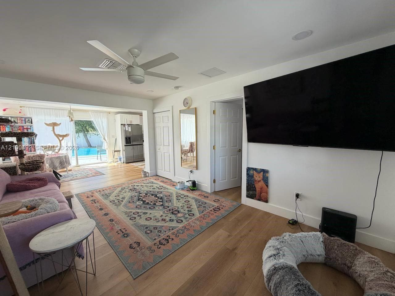 916 SW 7th Ave photo 10