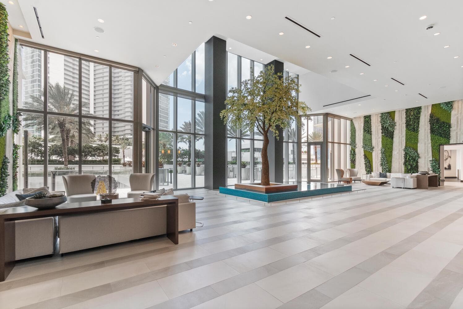 851 NE 1st Ave Apt 3512 Miami-large-020-