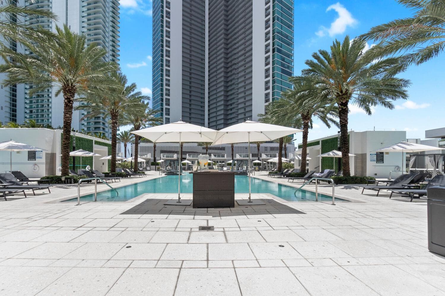 851 NE 1st Ave Apt 3512 Miami-large-018-