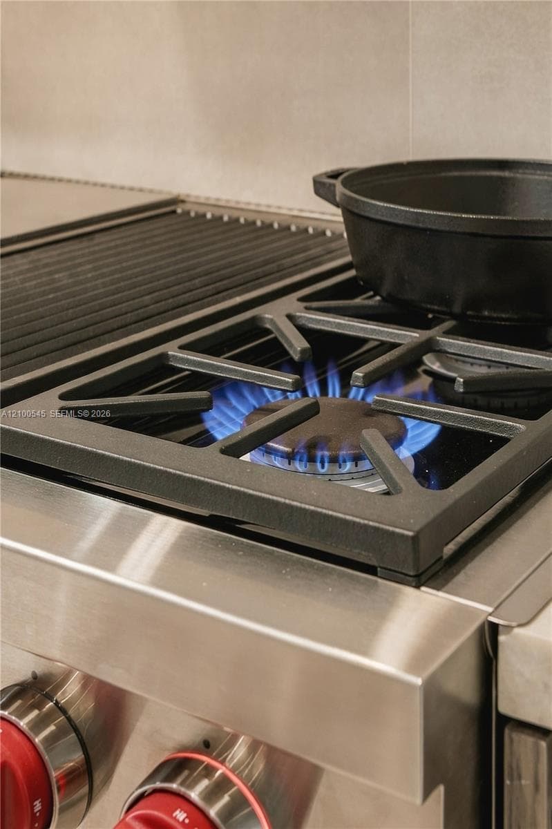 Wolf Natural Gas 48in Range