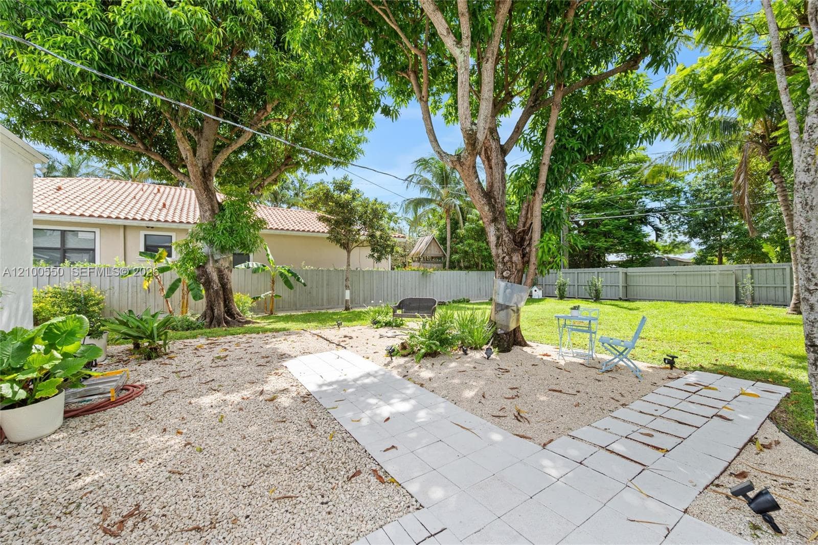 1616 Dewey St photo 16