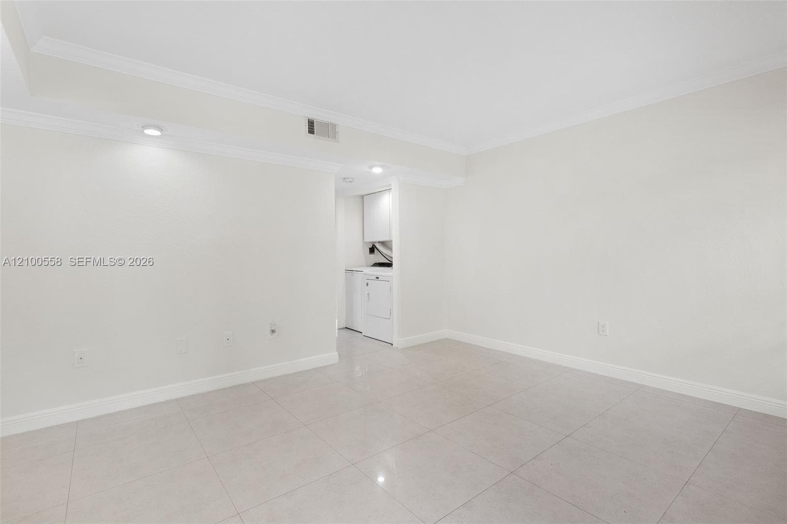 1786 W 42nd St #1786 photo 2
