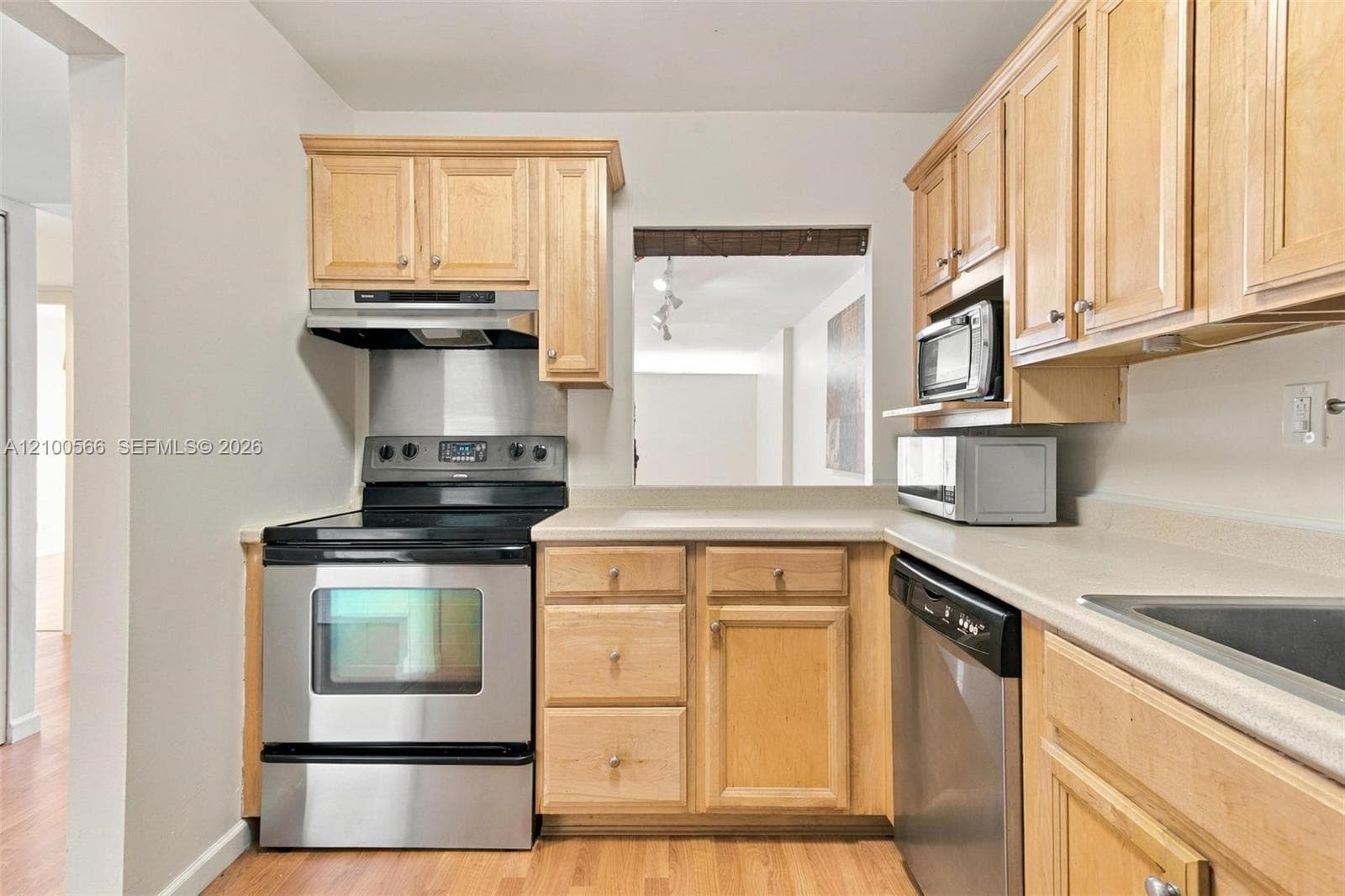 OCEANVIEW PARK · #627 in Hallandale Beach - Photo 4