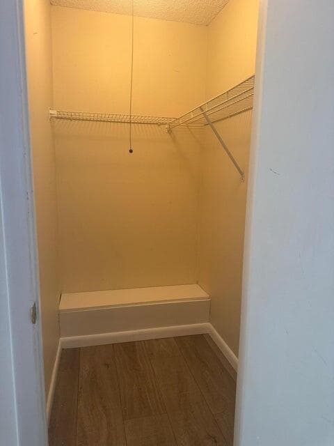 P9-CLOSET-2
