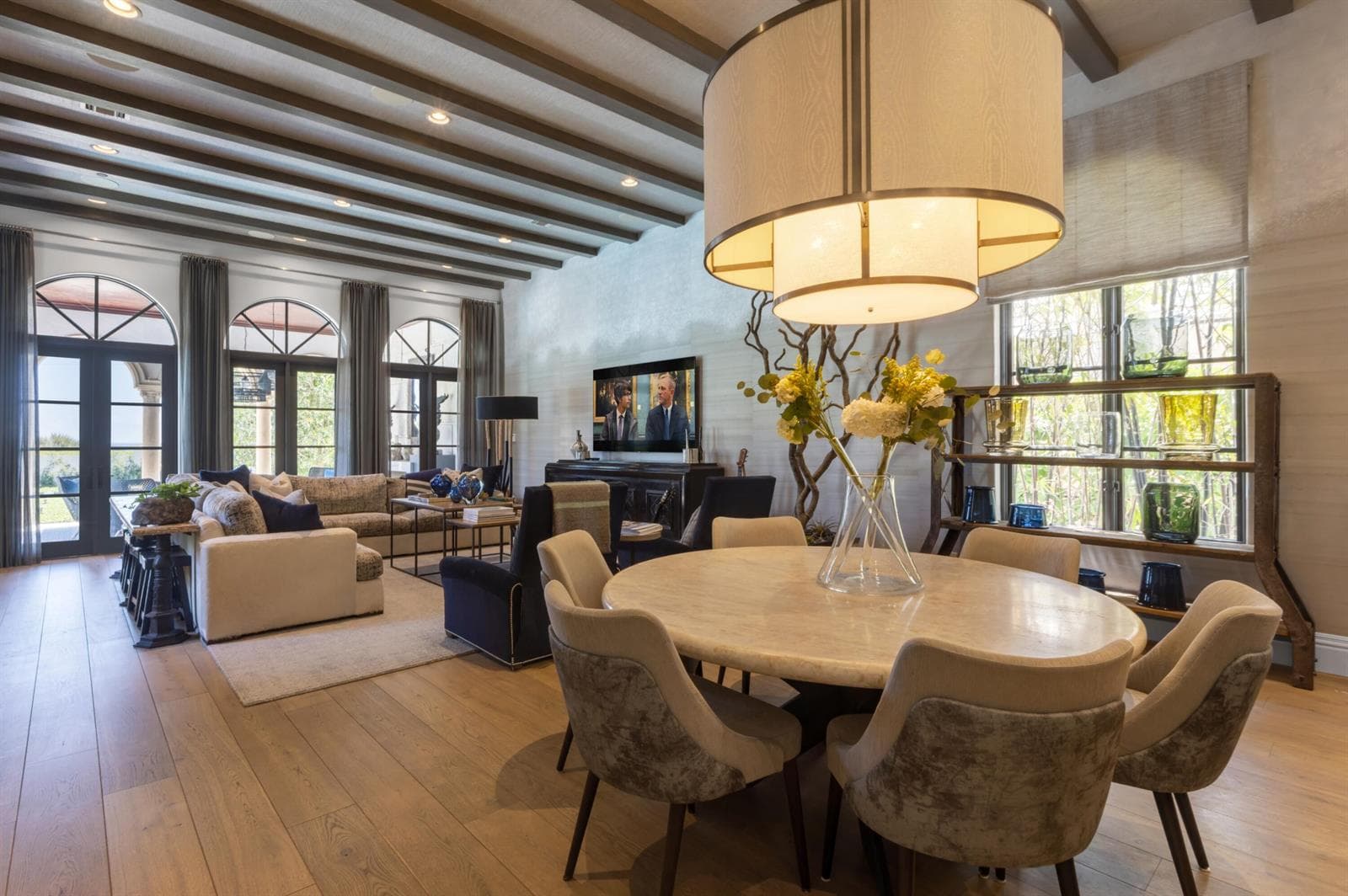 mls_BEREAKFAST_NOOK_TO_FAMILY_ROOM_EB